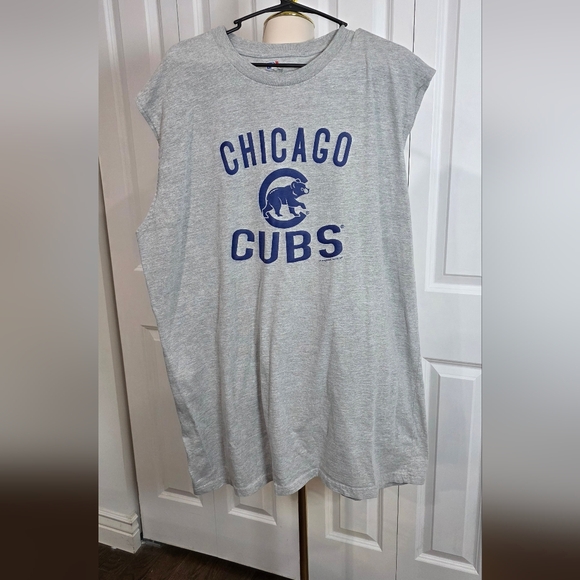 Other - Chicago Cubs Gray Sleeveless Shirt